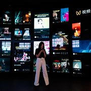 Rifiuti hi-tech, siamo saturi. I consumi responsabili dove sono?