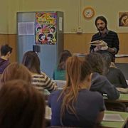 La scuola può essere casa o carcere. Ma apprendere è come vivere