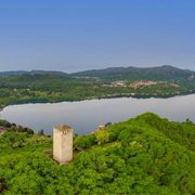 Apre la Torre di Buccione, ecco il Lago d'Orta come non l'avete mai visto