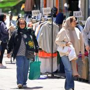 Niente carne e riso: gli iraniani senza più speranze (ma torna internet)