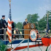 JFK, Morin e gli anticorpi della pace