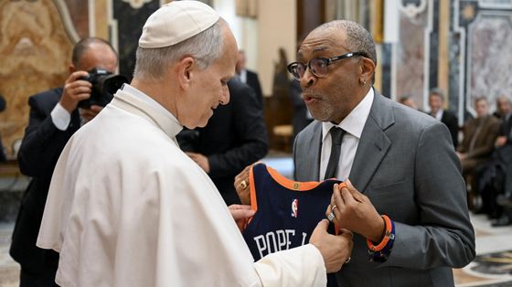 Basket, Nba Cup: New York trionfa nel segno di papa Leone