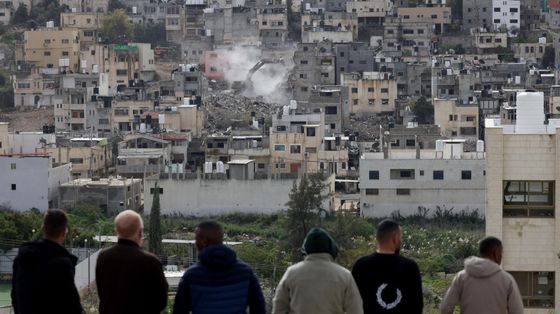 Siamo stati in Cisgiordania: ecco cosa fanno davvero i coloni e chi sono gli sfollati