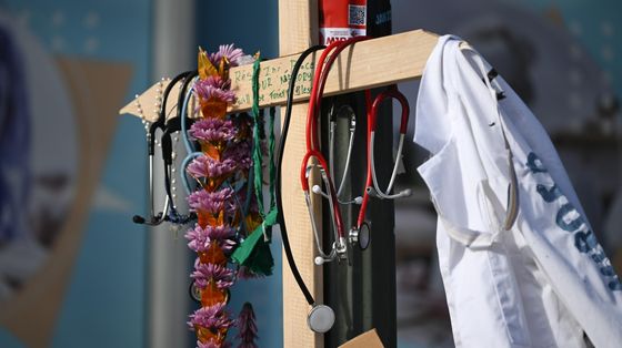 «A Minneapolis i nostri fratelli migranti si nascondono in chiesa»