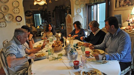 L'Italia dei dialetti sta scomparendo: meno di un italiano su 10 lo parla in famiglia