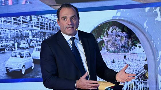 Cosa c'è davvero dietro la retromarcia sull'auto elettrica