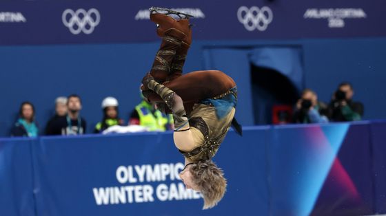 La meraviglia di quel backflip che rende giustizia a una donna