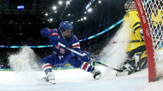 Britta, la star dell'hockey Usa devota di santa Teresa