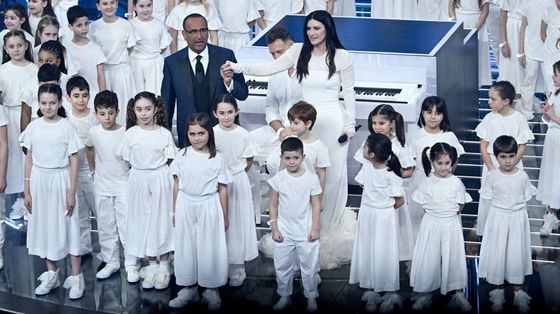 Sanremo, Antoniano e Pausini: «Vogliamo un mondo senza guerre»