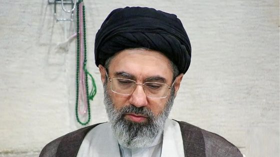 Ancora attesa per il successore di Khamenei: non confermata la nomina del figlio Mojtaba