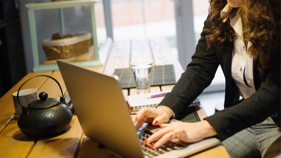 La parabola discendente dello smart working: aziende e Pa richiamano i dipendenti