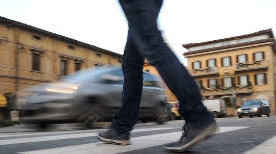 Mezzi più potenti? «Maggiori responsabilità». La legge per proteggere pedoni e ciclisti
