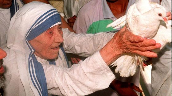 E lo sguardo di Madre Teresa si posò su Pasolini