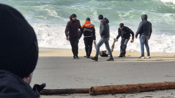 La classe e quel cadavere avvistato in mare:
«Lezione che non si dimentica»