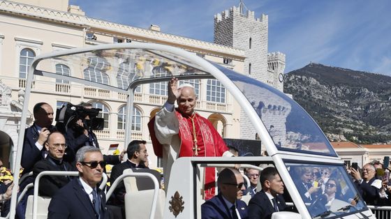 Il Papa dal Principato di Monaco: la ricchezza non sia trattenuta ma ridistribuita