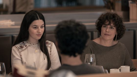 Arriva in sala "Los Domingos". La regista: «Racconto il mistero della vocazione»