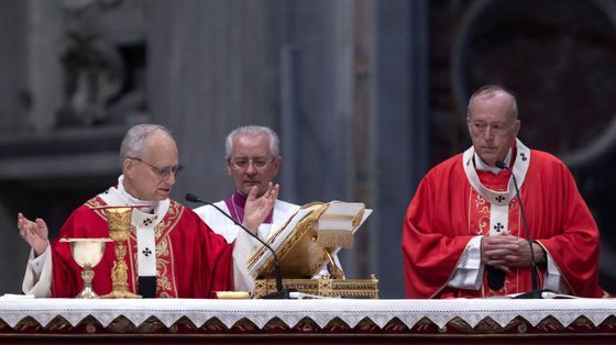 Il cardinale McElroy assieme a Leone XIV durante la Messa celebrata in San Pietro lo scorso 29 giugno per i santi Pietro e Paolo