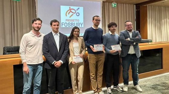 I premiati nell'ambito del “Progetto Fosbury” insieme al presidente del Forum delle associazioni familiari Adriano Bordignon (a destra)