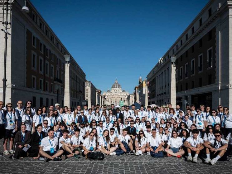 Impegno, partecipazione e servizio: chi sono i volontari del Giubileo Giovani