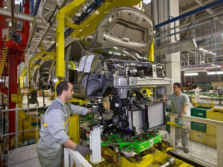 Vuoi produrre auto? Ecco dove conviene (per il costo del lavoro)