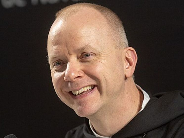 «Dalla Croce la rivolta contro una società
che cancella le ferite e le “vite indegne”»