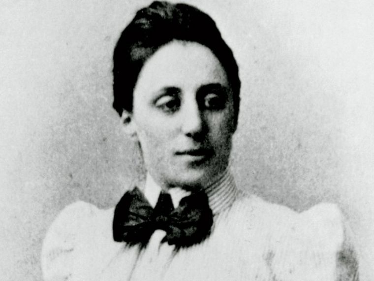 Emmy Noether e l'invisibile che tiene tutto insieme