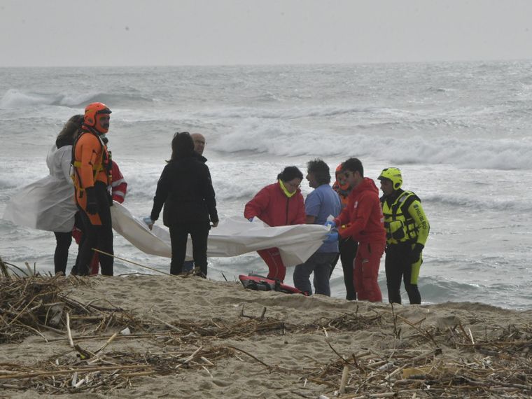 Quei corpi riconsegnati dal mare ci ricordano che le vite vanno salvate