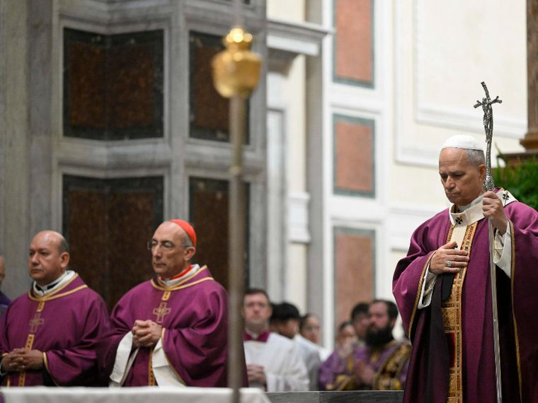 La visita a Castro Pretorio, l'appello per la pace in Ucraina: la domenica di Leone XIV