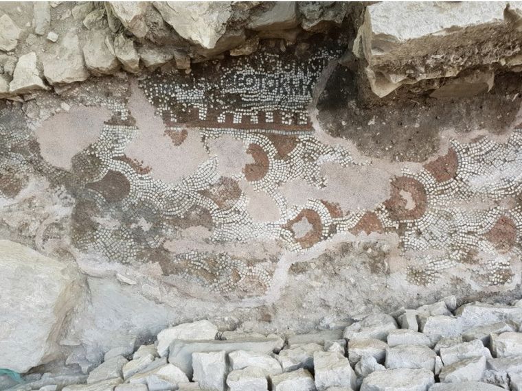 Riemergono le chiese cristiane perdute di Antipatrea