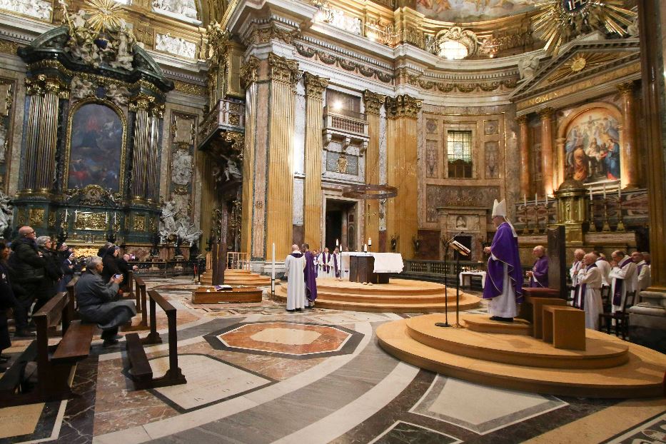 Un momento dei funerali il 28 febbraio scorso di padre Francesco Rossi De Gasperis (1926-2024) nella chiesa del Gesù a Roma