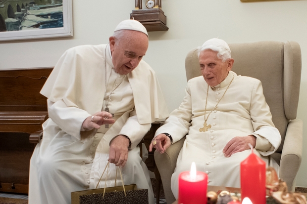 Gli auguri di Papa Francesco al Papa emerito Benedetto XVI per il Natale 2018