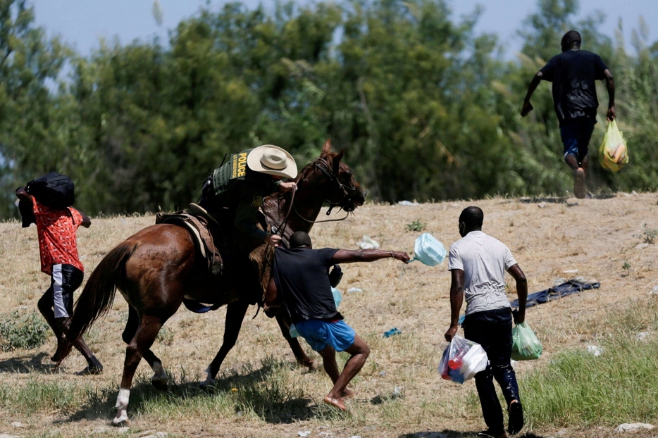 Migranti nella zona di Del Rio