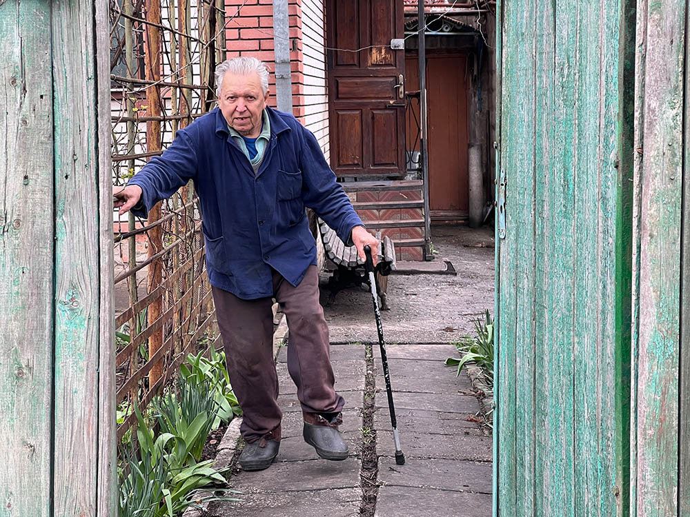 Stanislav Belimenko, 85 anni, vive in uno dei quartieri popolari di Zaporizhzhia