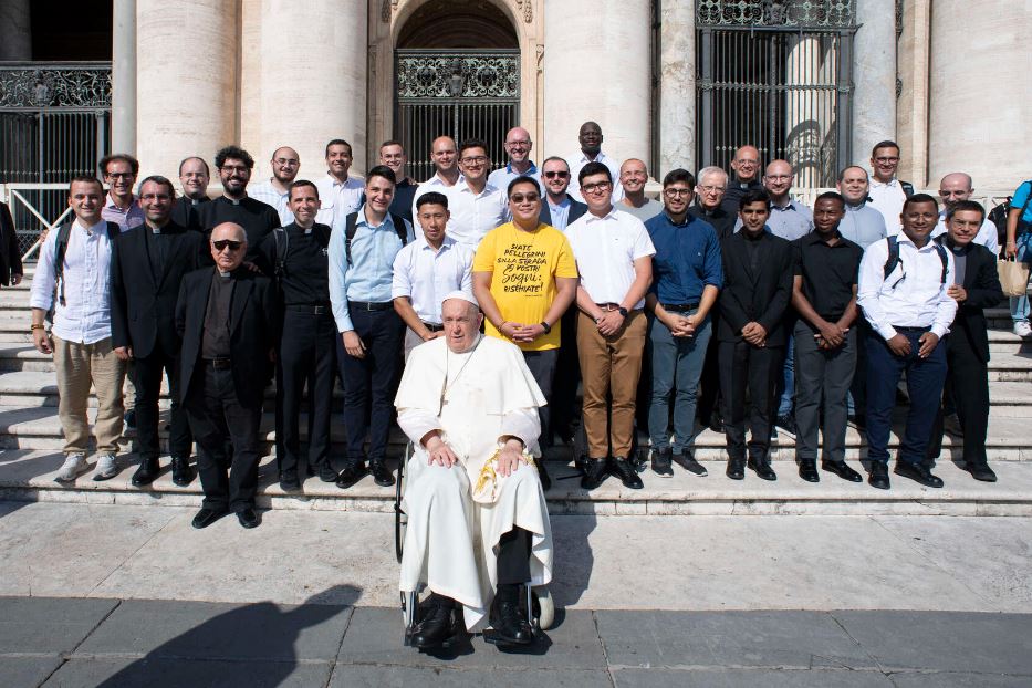 Foto di gruppo del Papa con i seminaristi da tutta Italia