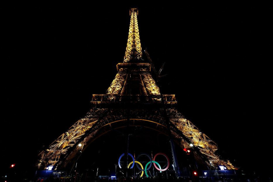 La Tour Eiffel pronta per le Olimpiadi