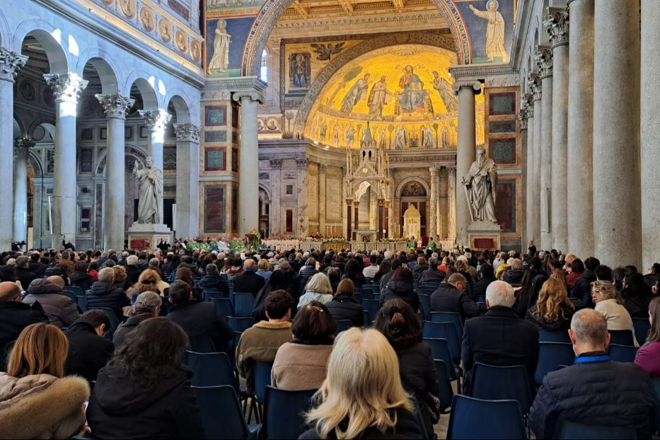 La Messa di chiusura della prima Assemblea sinodale delle Chiese in Italia nella basilica di San Paolo fuori le Mura