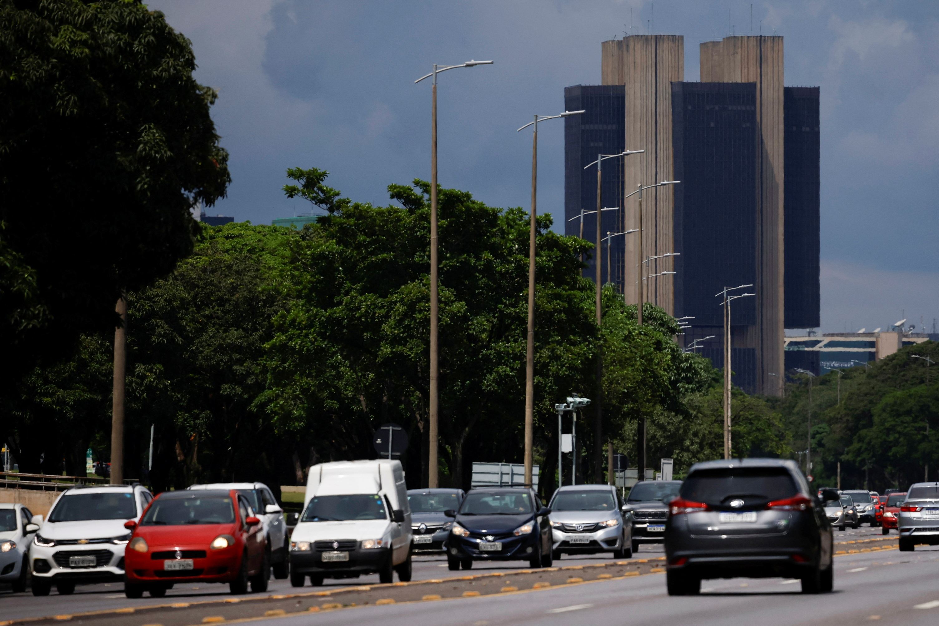 La strada che porta alla Banca centrale brasiliana, a Brasilia