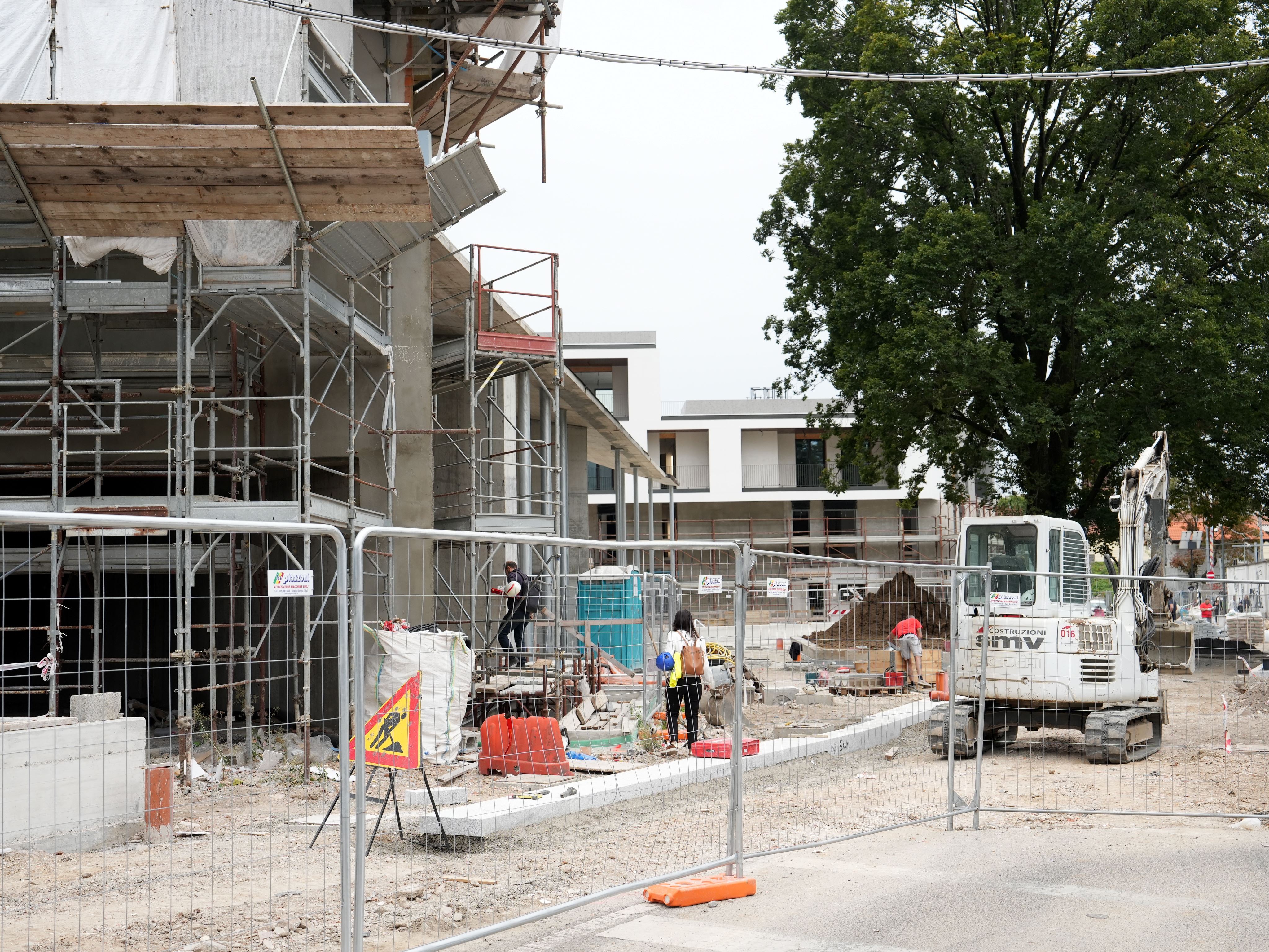 Un cantiere di nuova edilizia residenziale a Milano