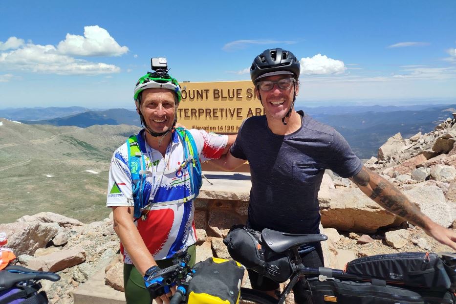 Luca e Flint al Mount Blue Sky, 4.300 metri di altitudine
