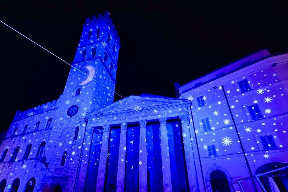 Natale ad Assisi, 'Il Cantico delle Creature' di San Francesco proiettato sulle facciate delle chiese e dei monumenti principali della città