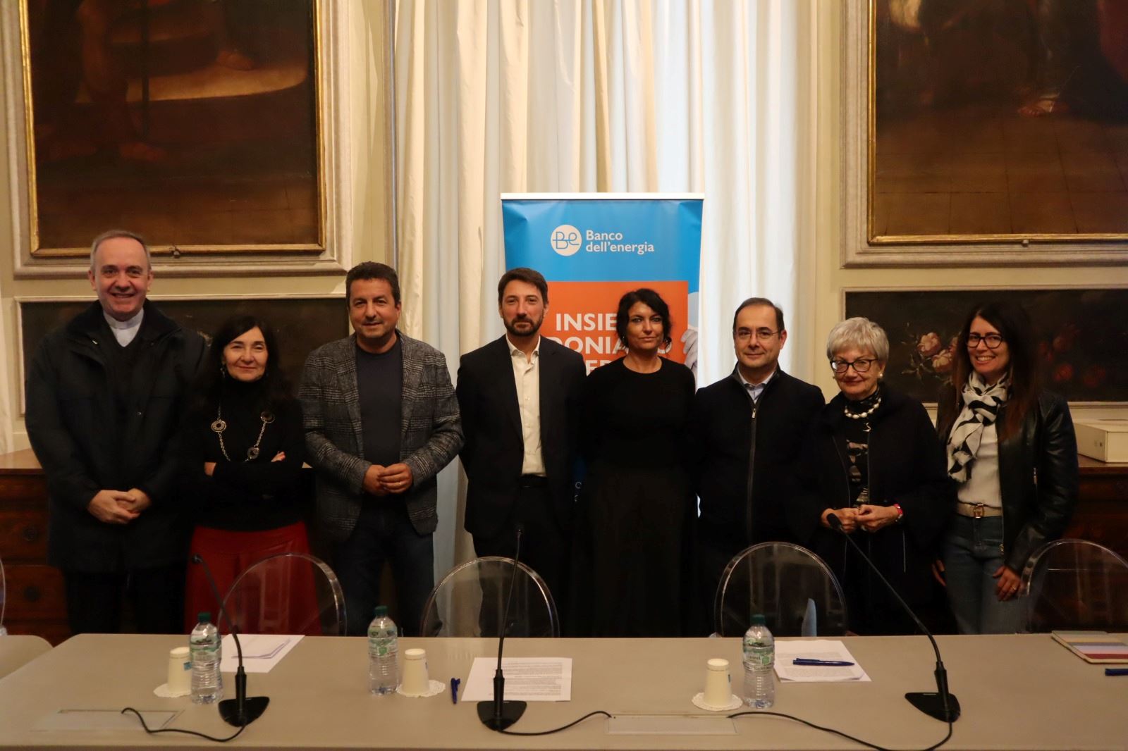 Foto di gruppo per i promotori dell'iniziativa