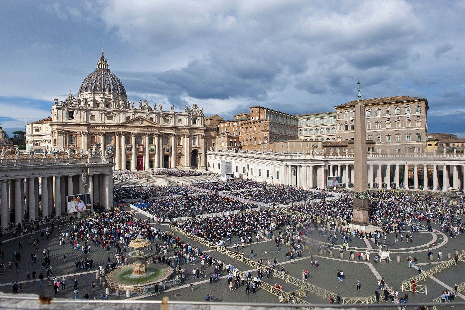 Piazza San Pietro domenica scorsa