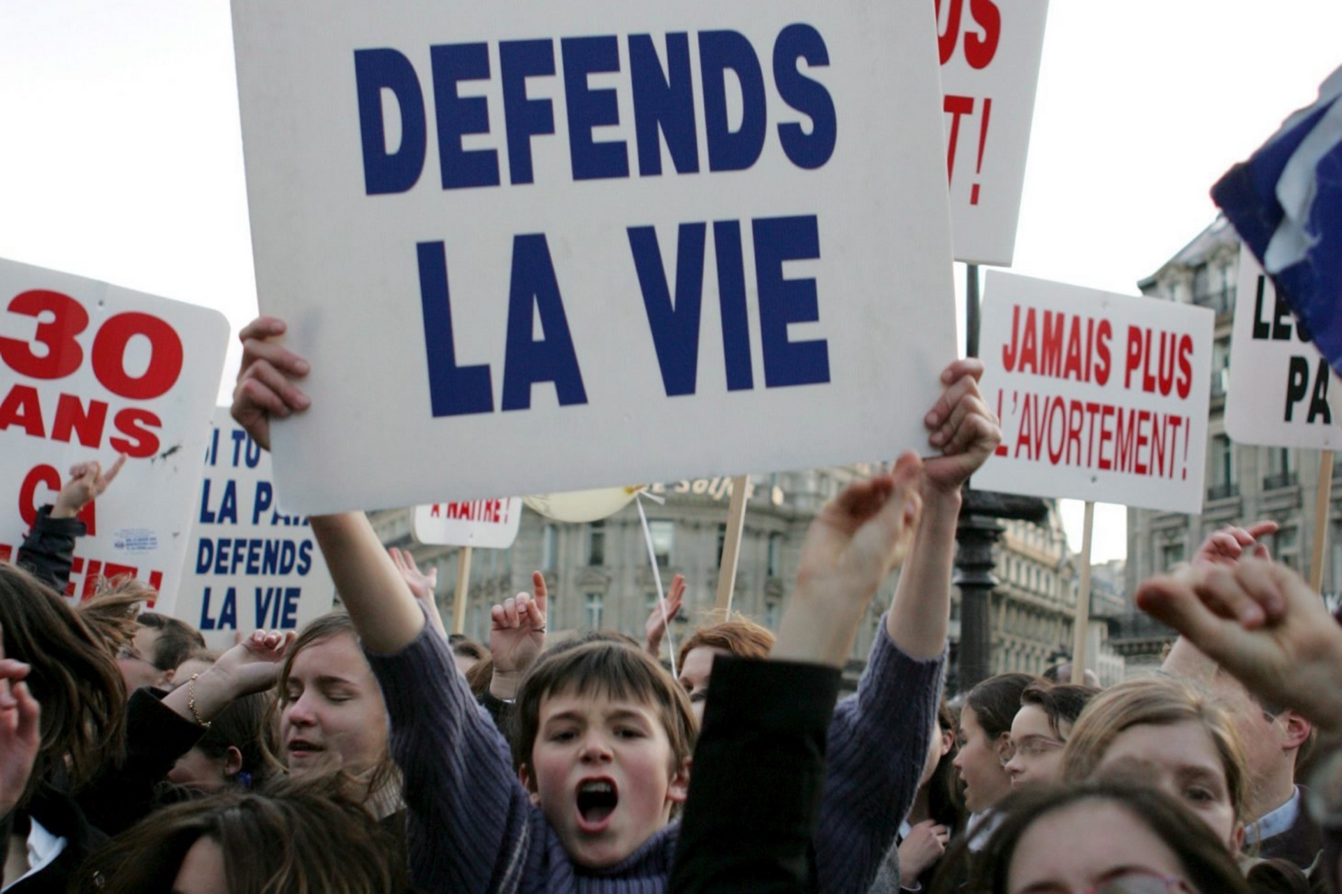 Siti web pro-vita presto fuorilegge? I vescovi scrivono a Hollande