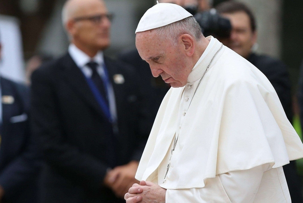 Papa: le religioni aprano insieme strade di pace