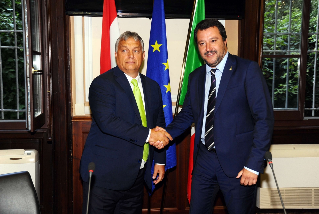 L'incontro fra Matteo Salvini e il presidente dell'Ungheria Victor Orbàn, avvenuto il 28 agosto 2018 a Milano (Fotogramma)