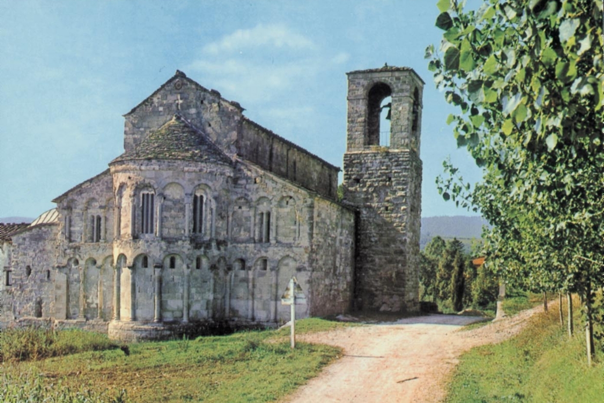 A Romena la pieve dove le parole sul Mistero sono pietre