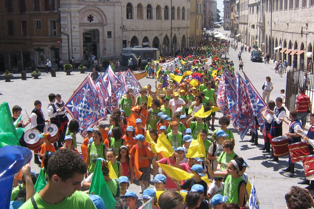 Ragazzi dei centri estivi in una foto d'archivio