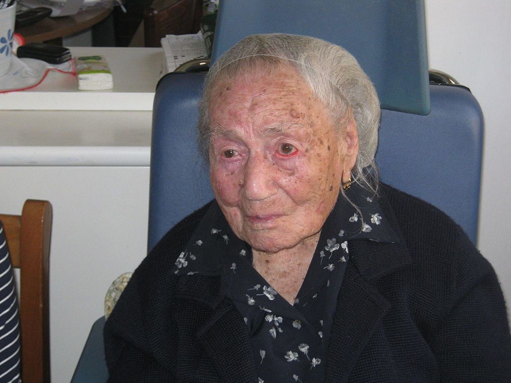 Giuseppina Projetto, nata il 30 maggio 1902 e morta il 6 luglio 2018 (By Richard Monkey - http://gerontology.wikia.com/wiki/ File:Giuseppina_Projetto_115.JPG, CC BY-SA 3.0, https://commons.wikimedia.org/w/index.php?curid=60325759)