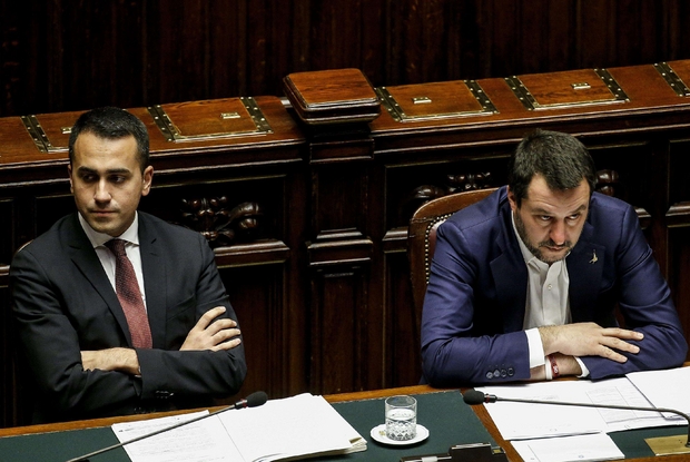 Lite Di Maio-Salvini, "Salva-Roma" approvato a metà