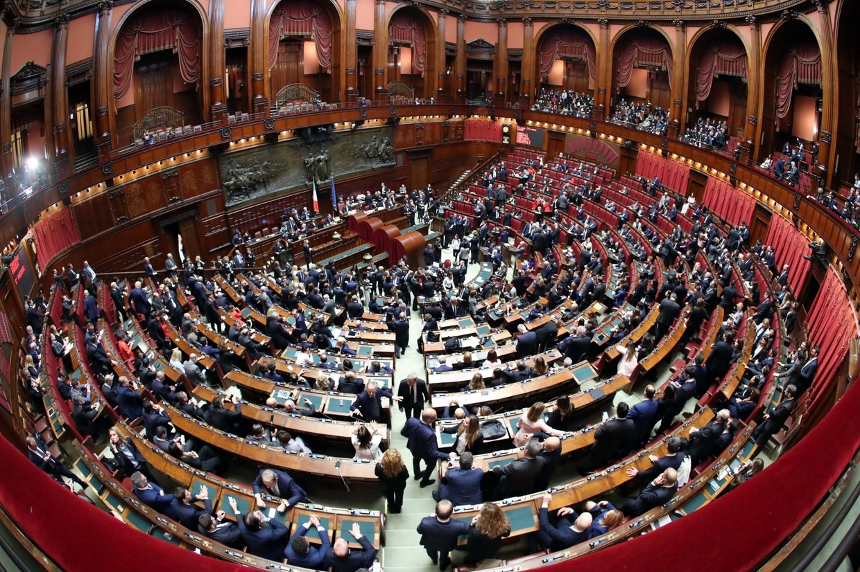 Primo Ok Della Camera Per Il Voto Ai Diciottenni Al Senato